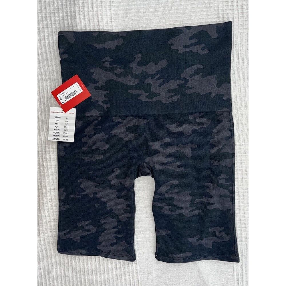 Spanx NWT Black‎ Camo Biker Shorts Compression Women's Medium/M Athletic Workout